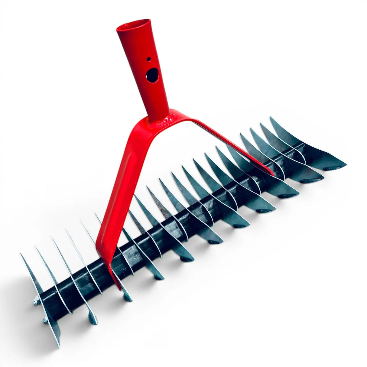 Rastrello aeratore a 32 denti zincati