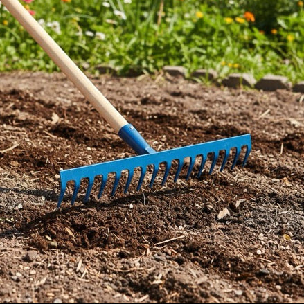 Rastrelli e scope foglia