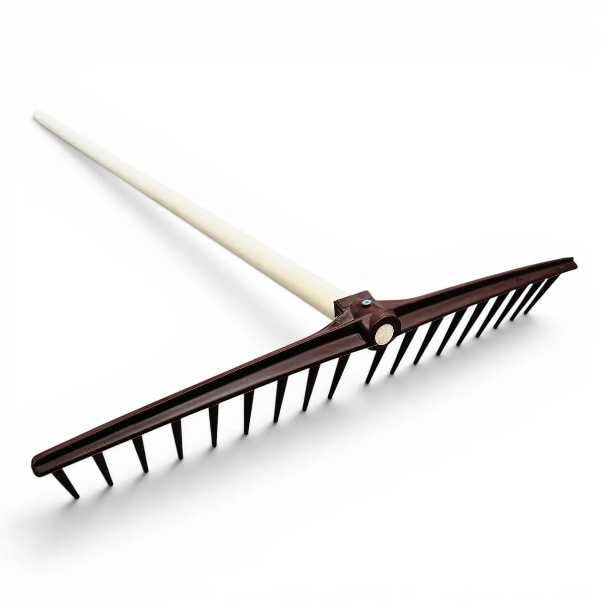 18-tooth plastic rake with 150 cm wooden handle