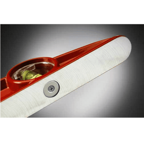 Professional trapezoidal level with magnets